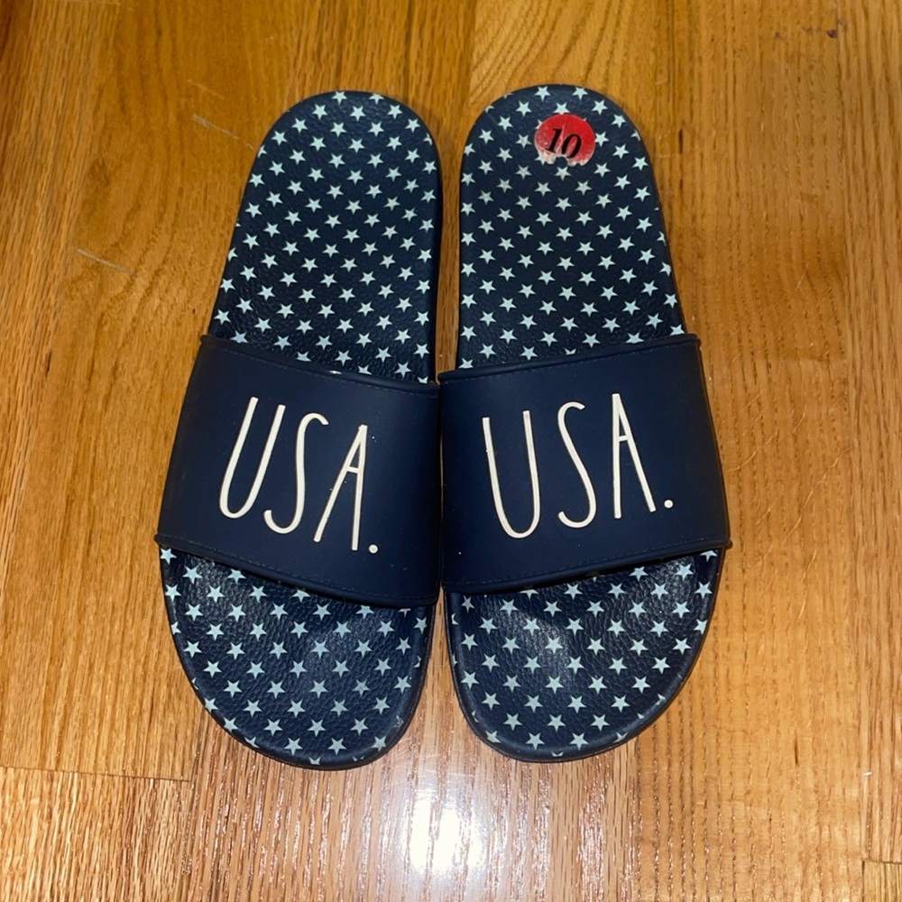 Rae Dunn USA Blue Slides size 10